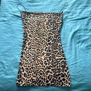 Body con leopard print dress